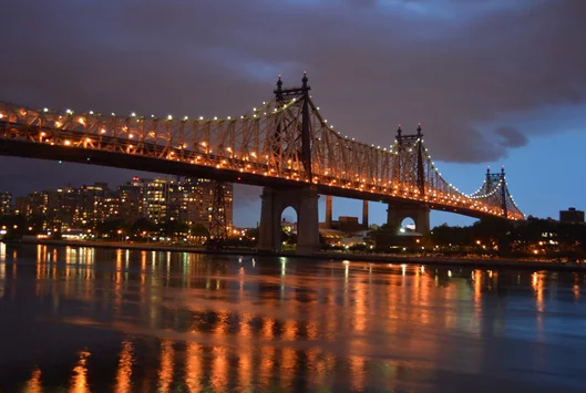 Roosevelt Island at night