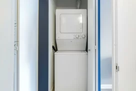 In-unit washer/dryer.